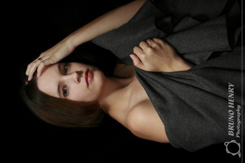 Female model photo shoot of Amanda Otosquaiob