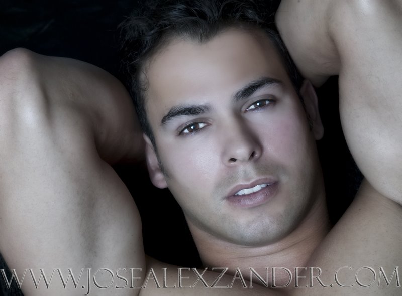 Male model photo shoot of Jorge Marcelo Santos by Jose Alexzander