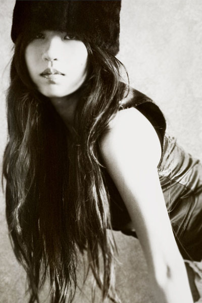 Female model photo shoot of Ann Rei