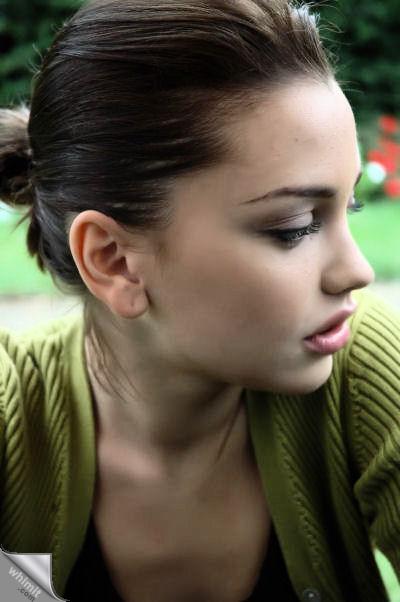 Female model photo shoot of Victoria Alexis