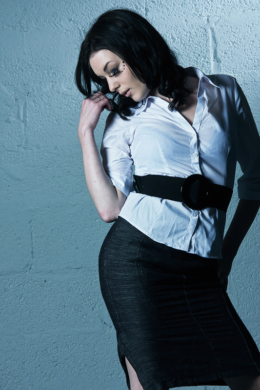 Female model photo shoot of Jeni Jay by EhmAyWithE