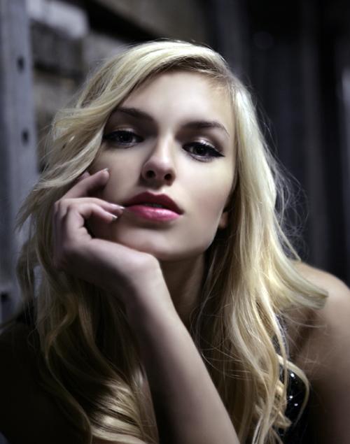 Female model photo shoot of Jennifer Leanne Young