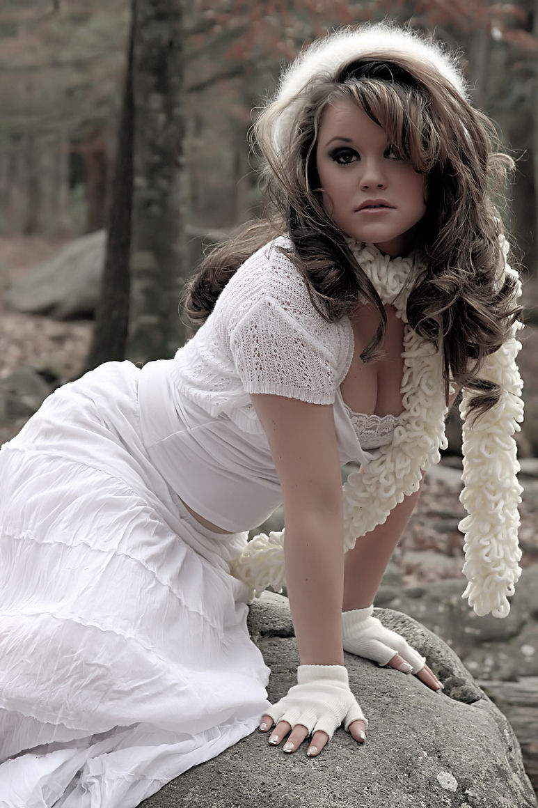 Female model photo shoot of Amanda Kate Lethco by Luceylu Photography in Gatlinburg