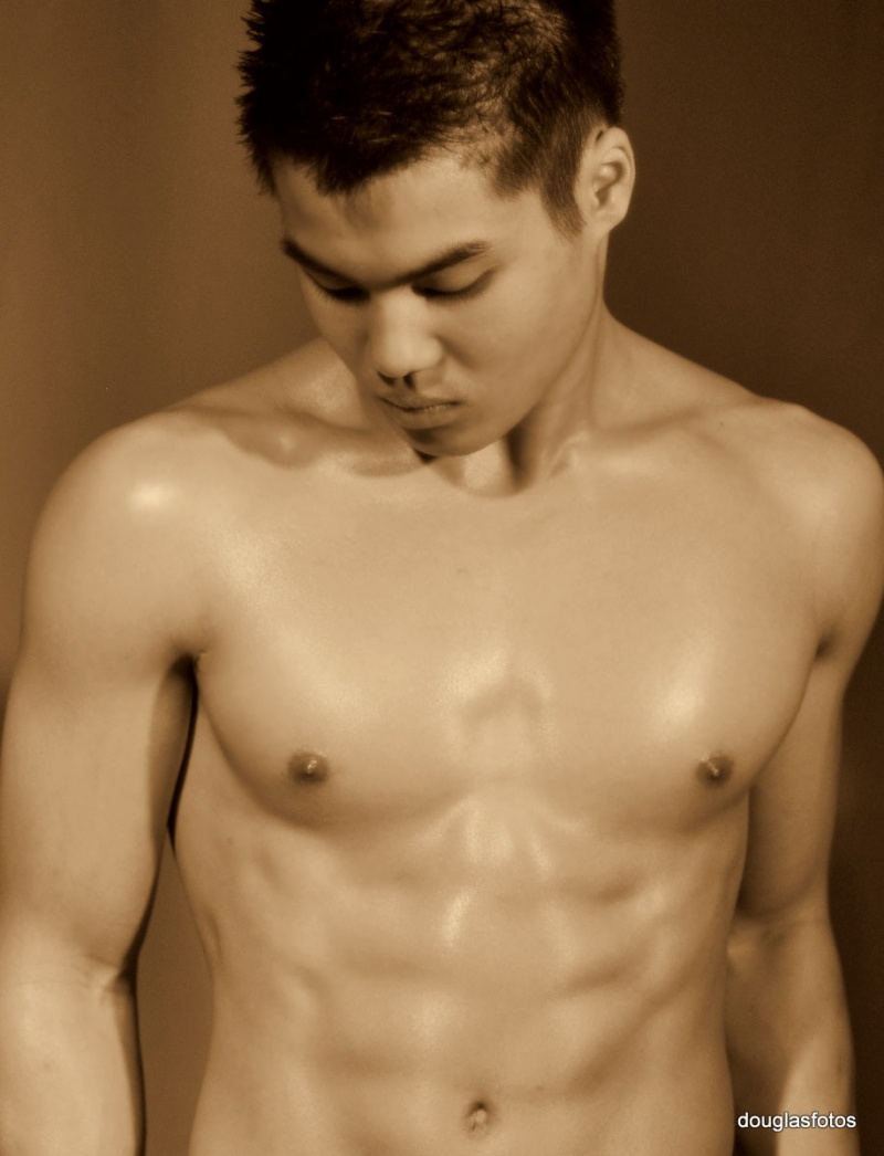 Male model photo shoot of Victor Hoang in LA