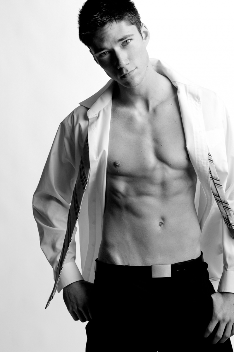 Male model photo shoot of Jeffery Daniel