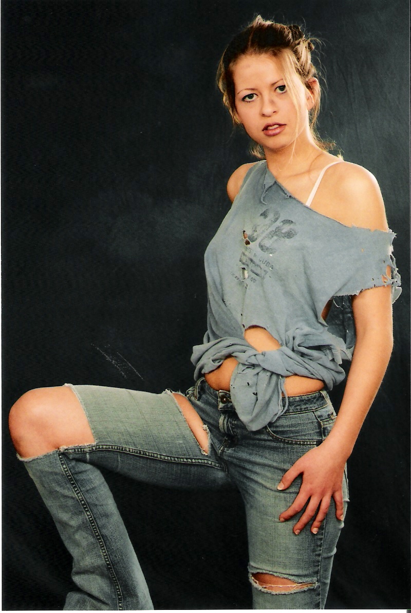 Female model photo shoot of Indiana