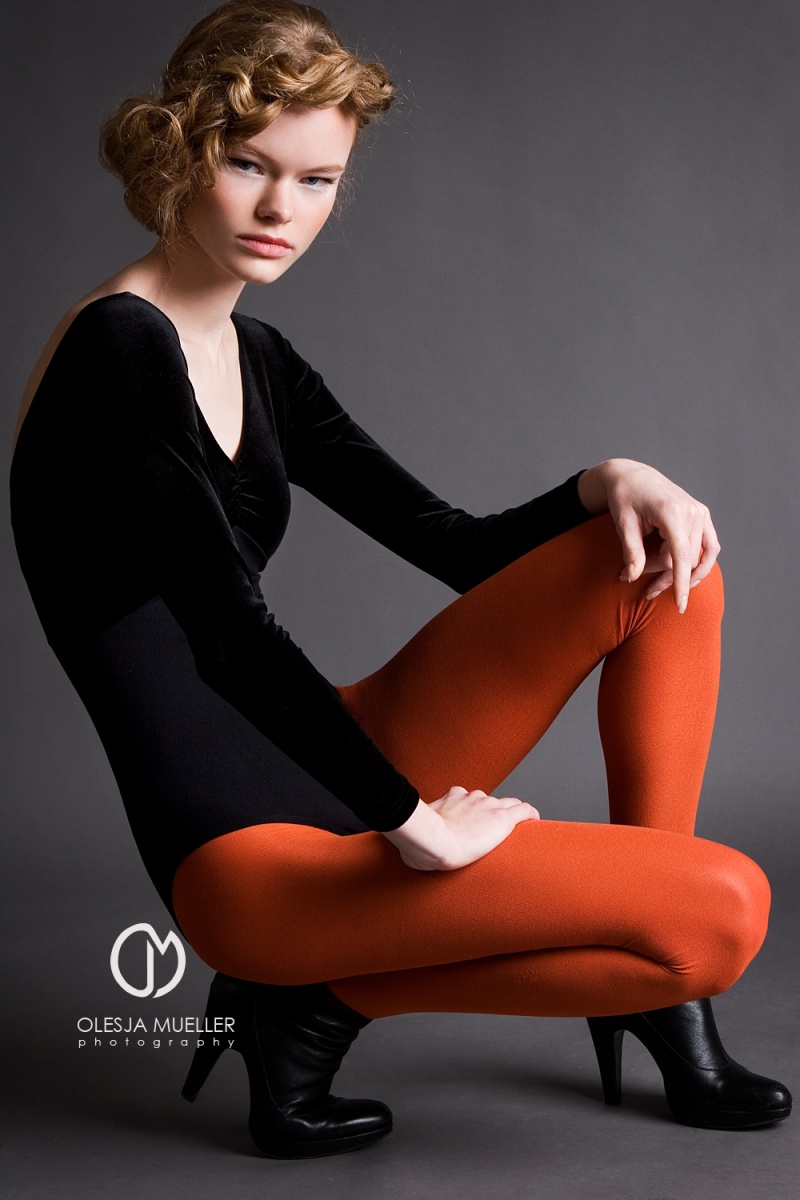 Female model photo shoot of Gallery Row Studio II in styling - Olesja Mueller
