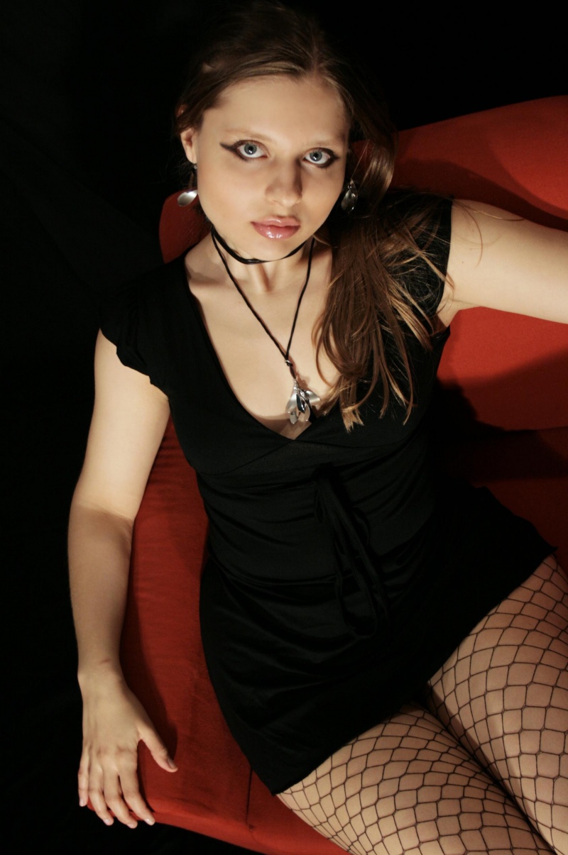 Female model photo shoot of Irina modella