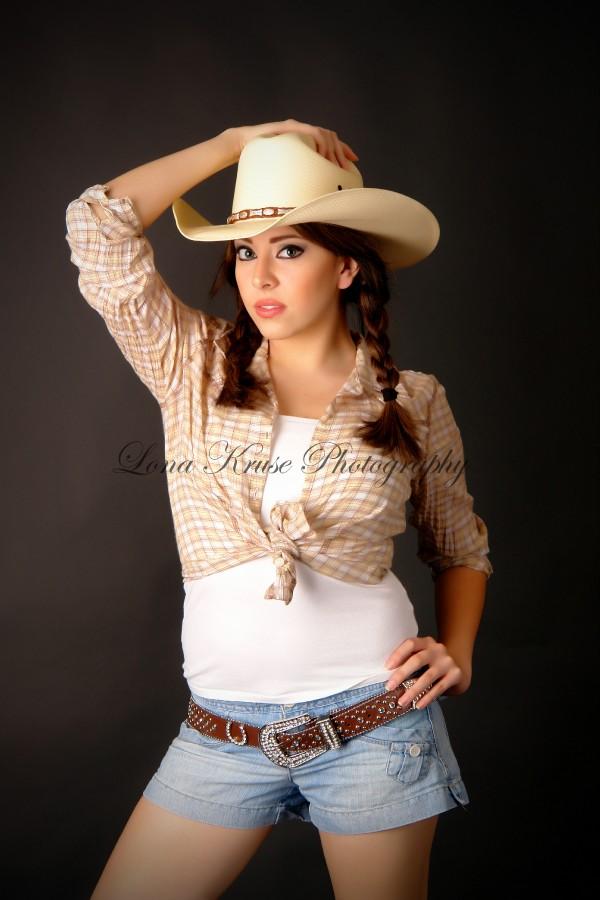 Female model photo shoot of Marina Gabrielle in Brazoria County, Texas