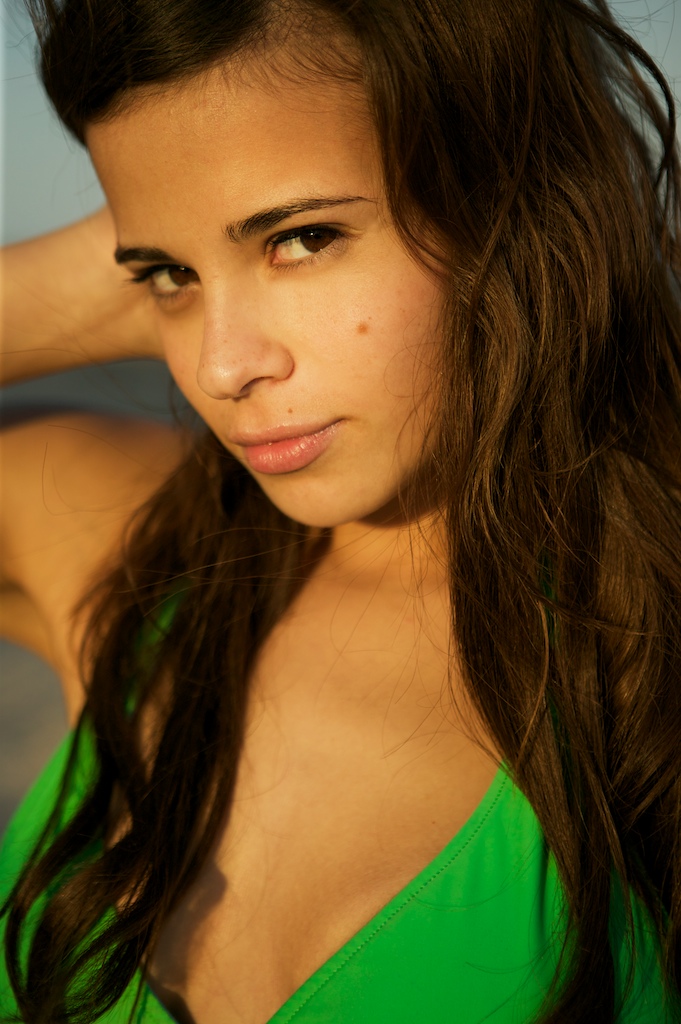 Female model photo shoot of Mj leon by ANDRES HERNANDEZ