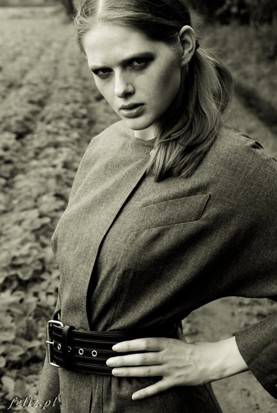 Female model photo shoot of Gia Hendresen by FeliZpl