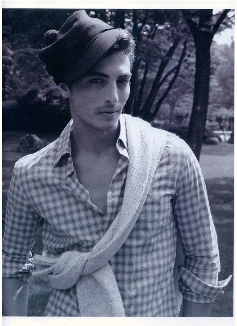 Male model photo shoot of Matias Delgado in Korea