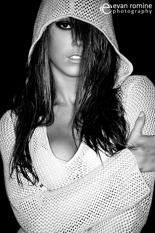 Female model photo shoot of Nicki H
