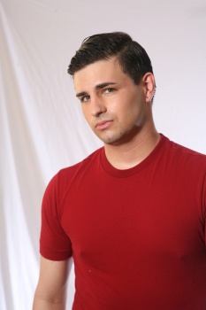 Male model photo shoot of Daniel Korman