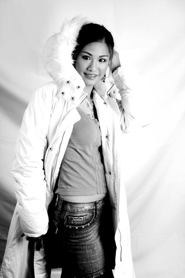 Female model photo shoot of Angela Lee Liu