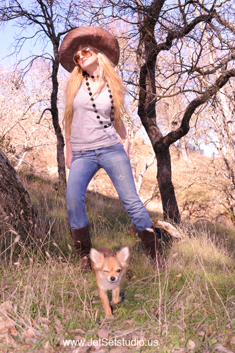 Female model photo shoot of Yulia Imbrulia by Olga Lacosta in Mount Diablo State Park