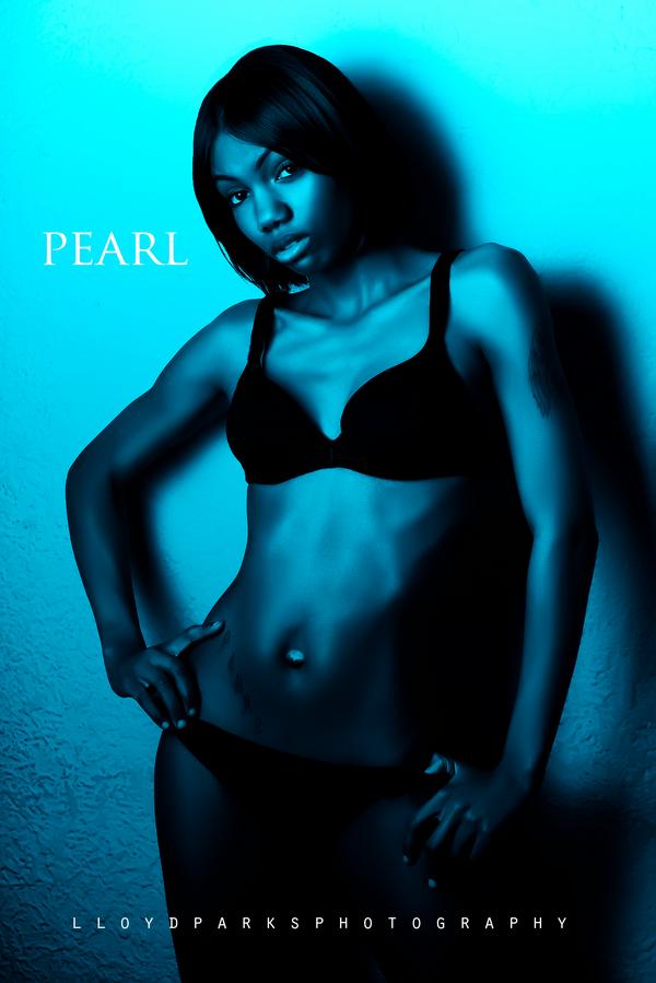 Female model photo shoot of Glamour-gurl Pearl
