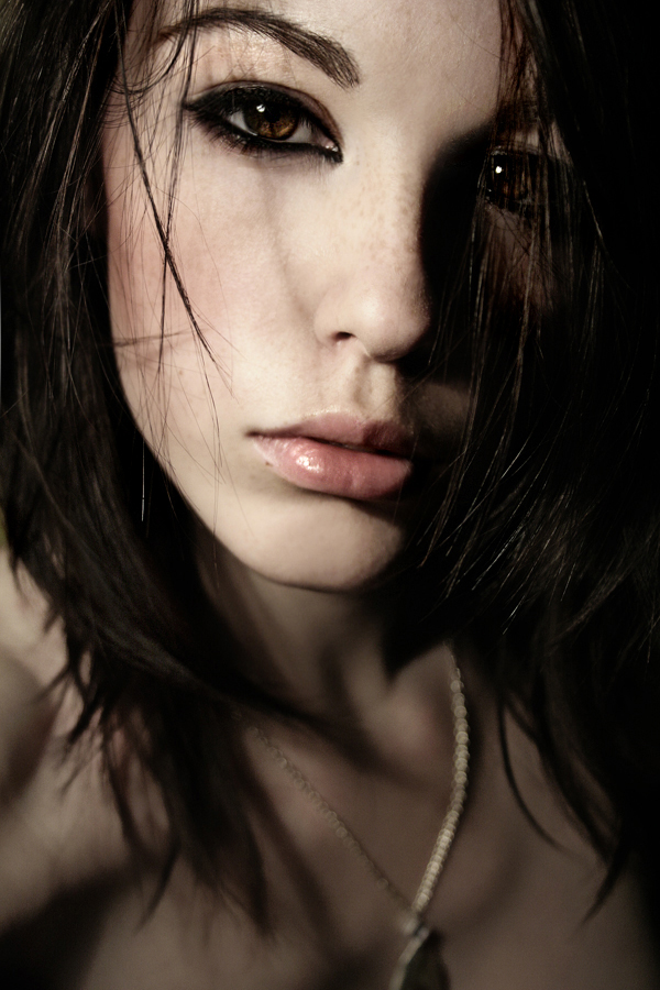 Female model photo shoot of Victoria Sims
