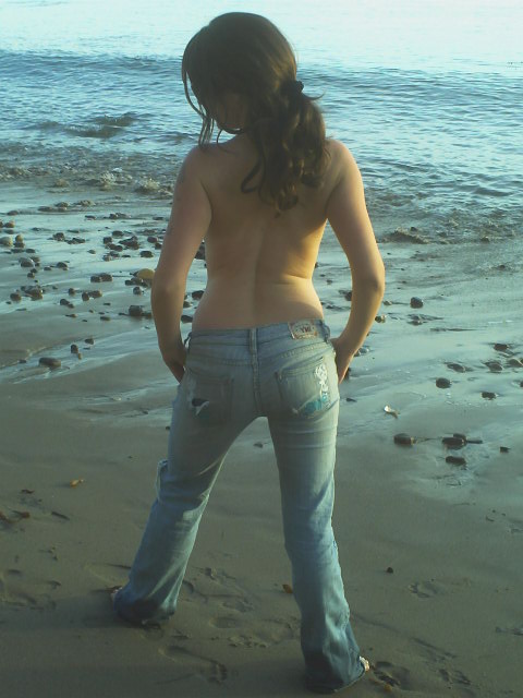 Female model photo shoot of Roxxxy_84 in SLO County Beaches