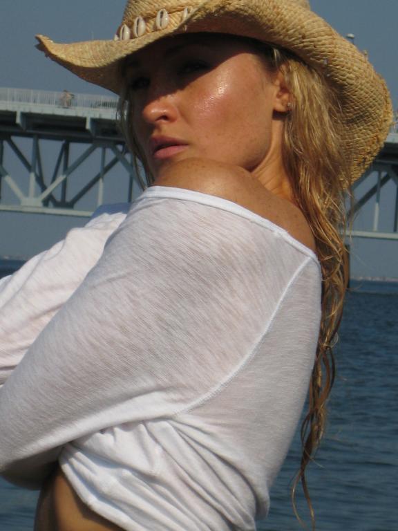 Female model photo shoot of allison vernon thompson in Brooklyn, NY