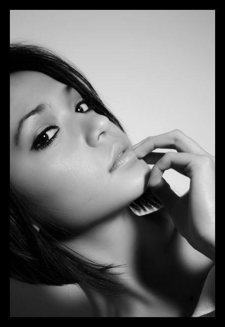Female model photo shoot of Kimberly de Vincentis