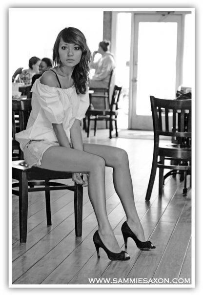 Female model photo shoot of Kimberly de Vincentis