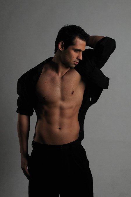 Male model photo shoot of Alexjrod