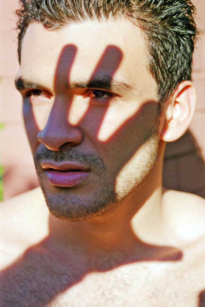 Male model photo shoot of Raul Acosta in asunciÃ³n