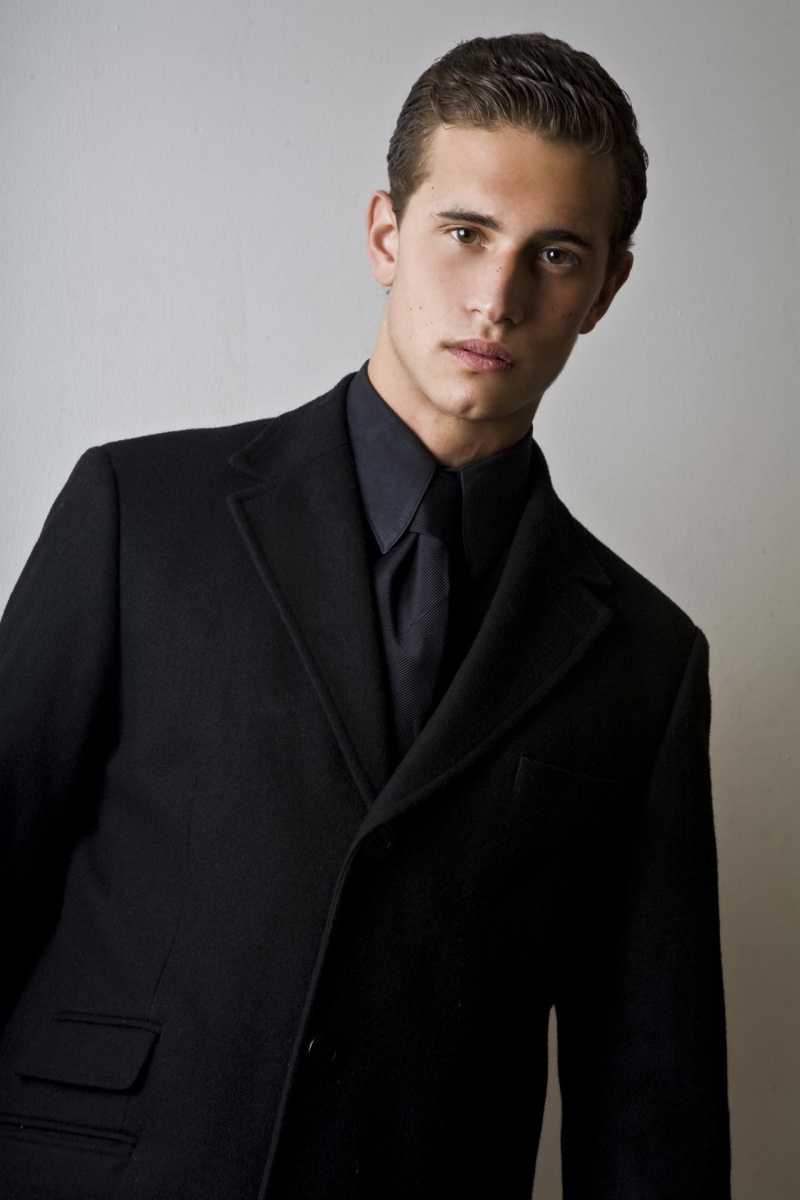 Male model photo shoot of Shawn Cody Skinner