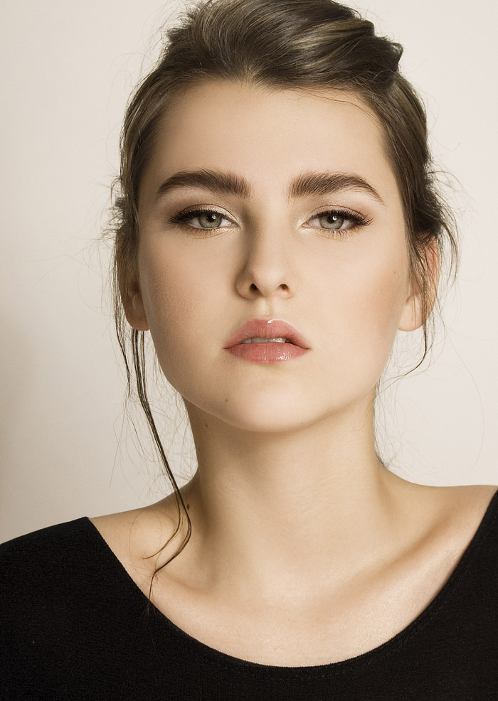 Female model photo shoot of Jenna Sweet by Liz Rosa, makeup by Courtney Frey