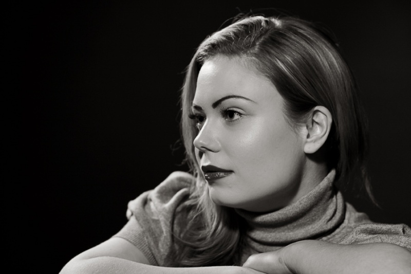 Female model photo shoot of Lisa Mull, makeup by Renny Vasquez