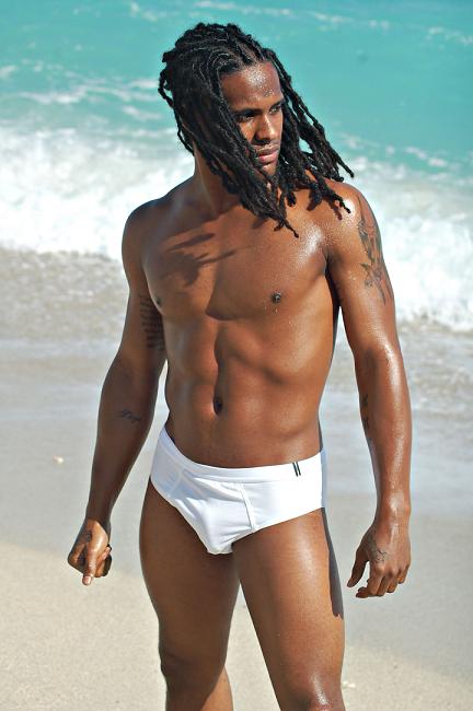 Male model photo shoot of knexx by JNAWSH Photography in Miami, FL