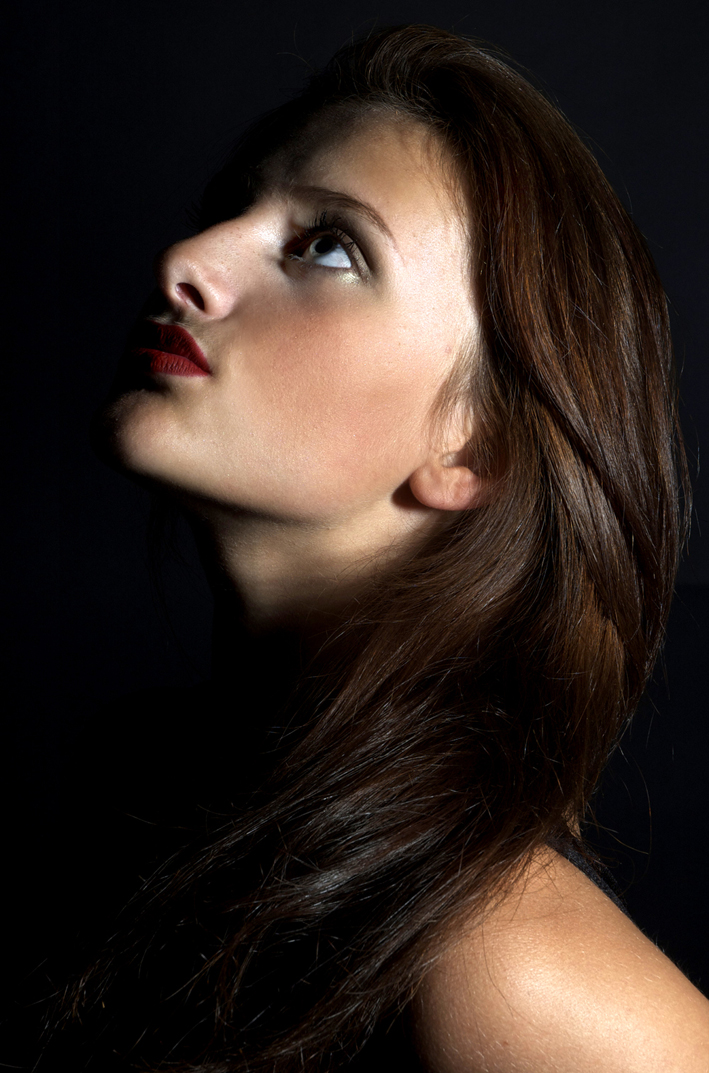 Female model photo shoot of Hannah Brierley