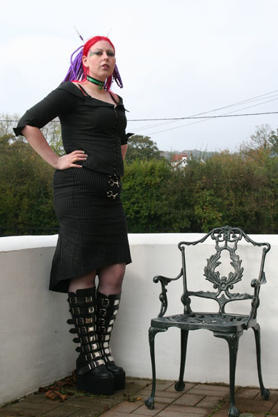 Female model photo shoot of Raven Karloff in Sleights