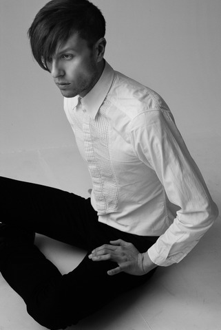 Male model photo shoot of Satya Carel