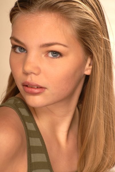 Female model photo shoot of Victoria Dellanno