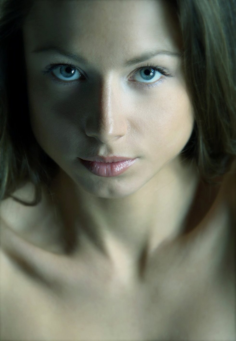 Female model photo shoot of Sacha Wood
