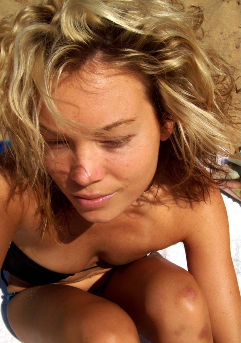 Female model photo shoot of LIVO in Shelly beach