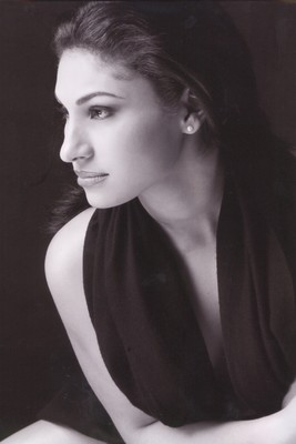 Female model photo shoot of Andrea Janna