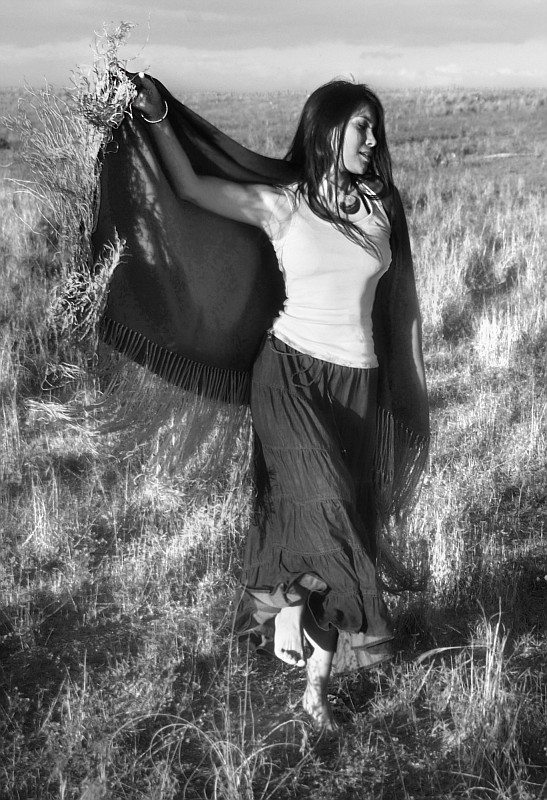 Female model photo shoot of N8V Kimberly Dawn by RichBruton
