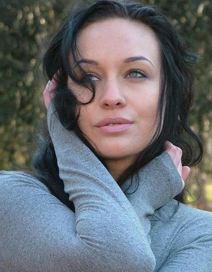 Female model photo shoot of Paranoya in Krakow