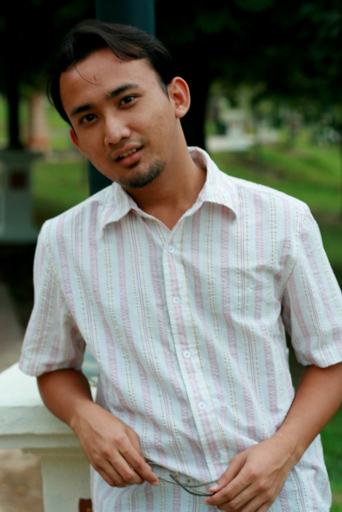 Male model photo shoot of Ahmad Azlan in Taman Tasik cempaka, Bandar Baru Bangi, Selangor, Malaysia.