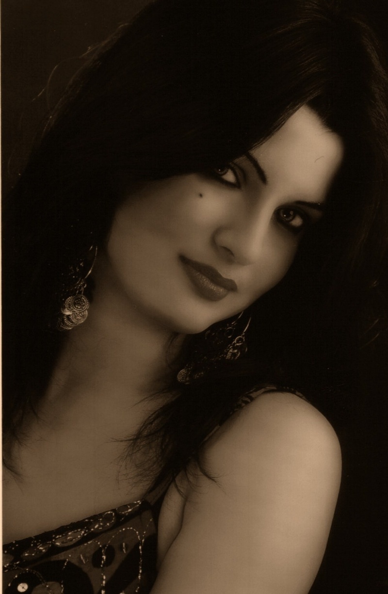 Female model photo shoot of zenath