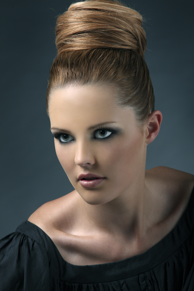 Female model photo shoot of Kylie Nolan Hair