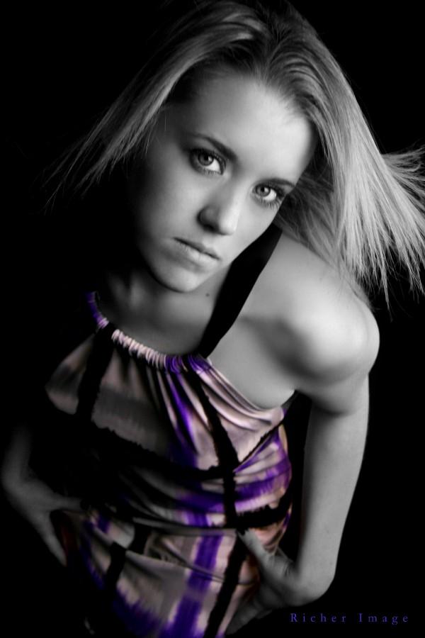 Female model photo shoot of Samantha Starr Baker
