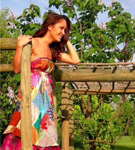 Female model photo shoot of Francini  amaral