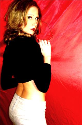 Female model photo shoot of Tiffany Nagel
