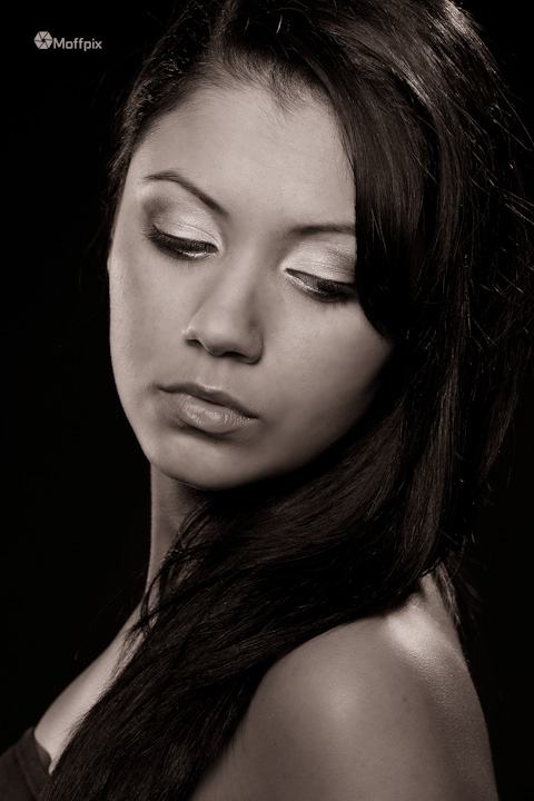 Female model photo shoot of Artsy Ang