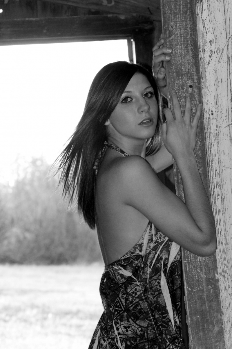 Female model photo shoot of Amy Hoover by Eric Epperly Images in Oklahoma