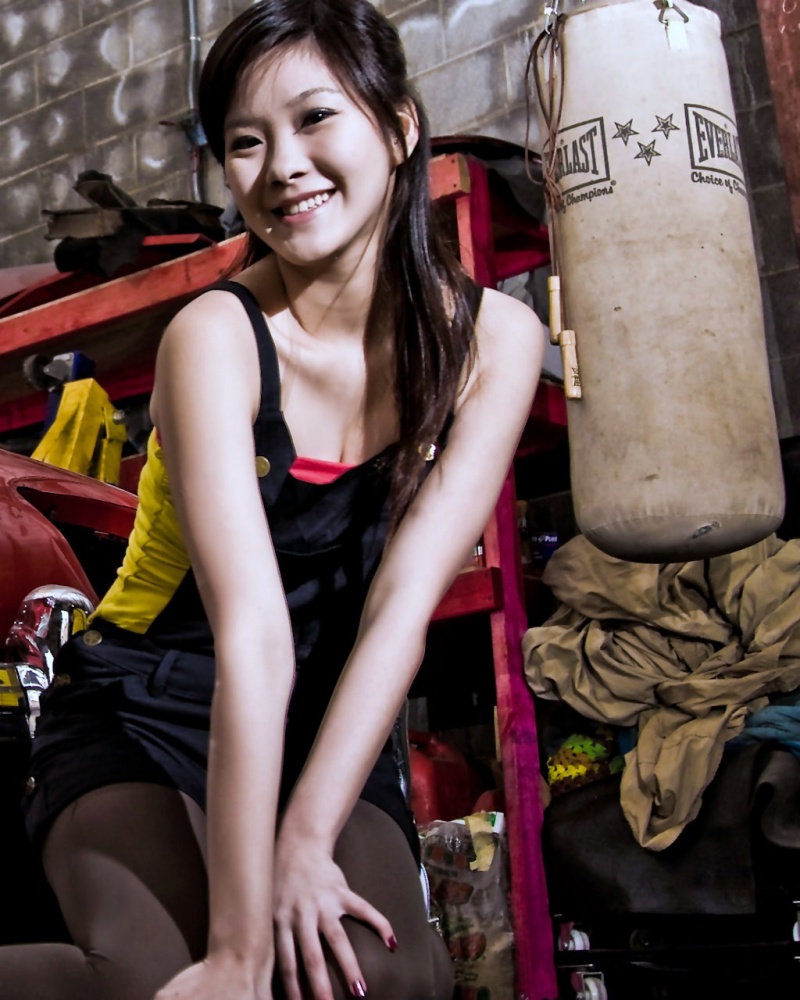 Female model photo shoot of yuyu by shotbyshih